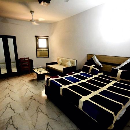 Hotel Mehra Inn Amritsar Esterno foto