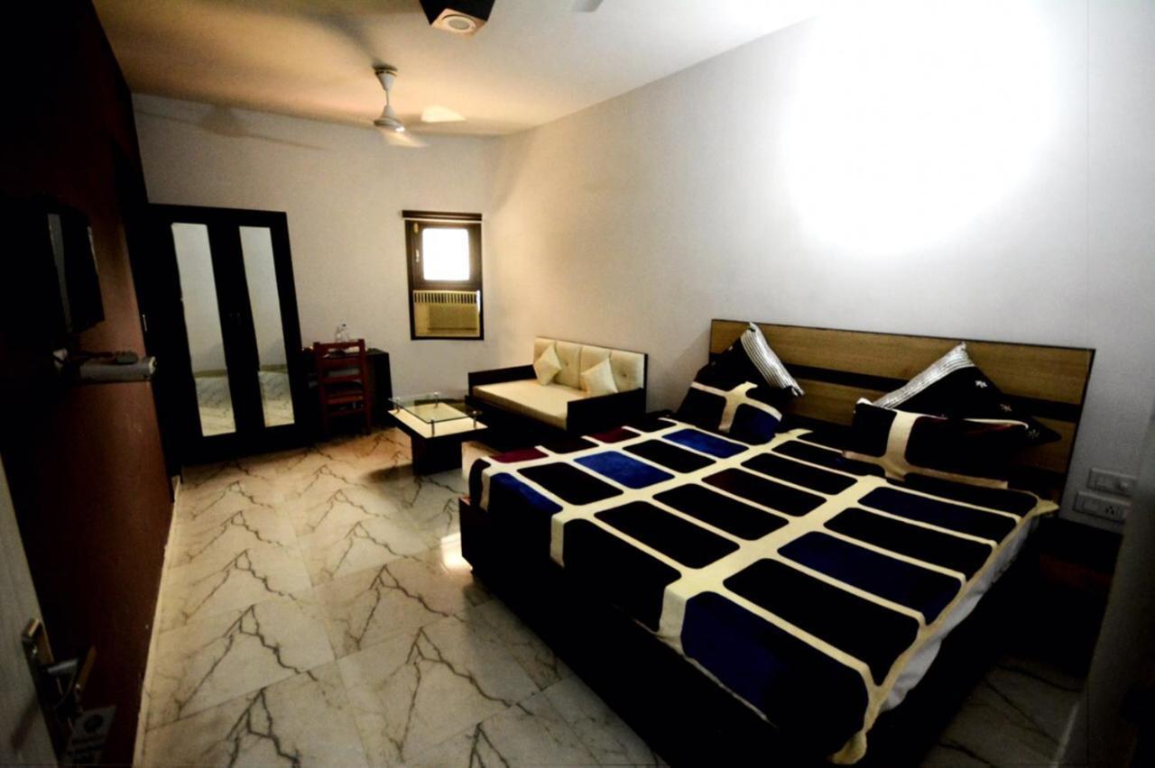 Hotel Mehra Inn Amritsar Esterno foto