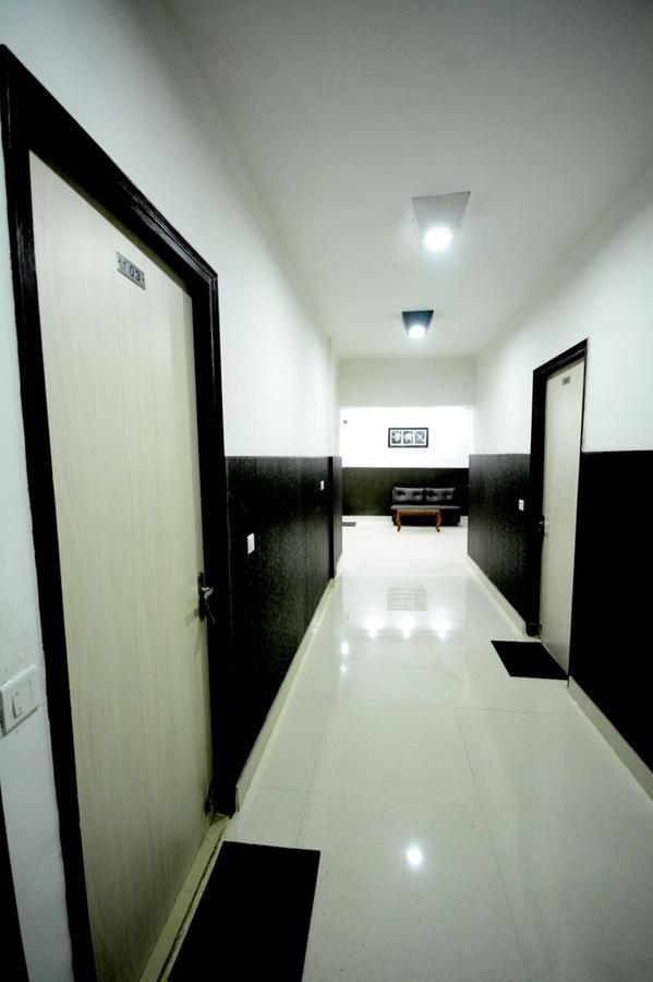 Hotel Mehra Inn Amritsar Esterno foto